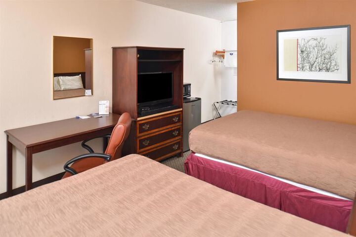 Room 15 of 39