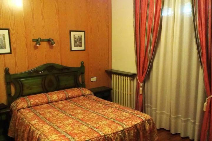 Room 21 of 72
