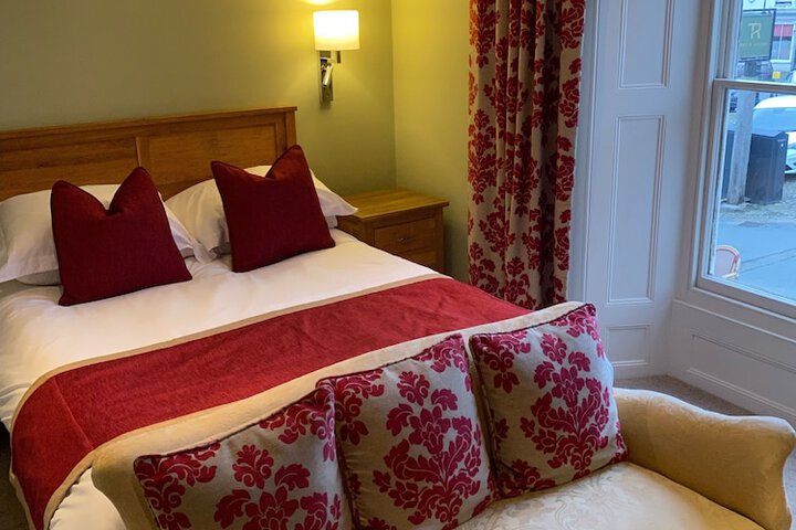 Room 15 of 32