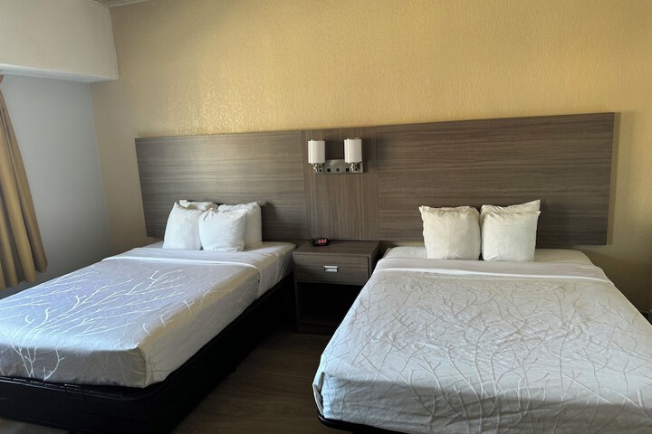 Room 11 of 52