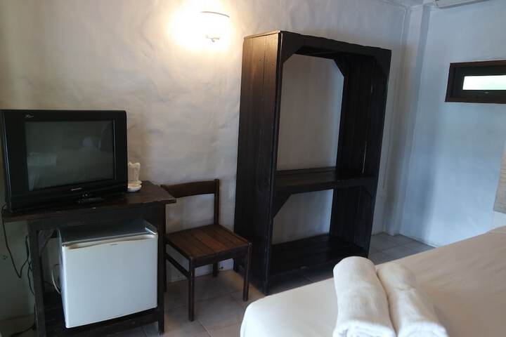 Room 9 of 26