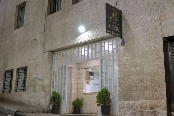 Hotel 27 of 29
