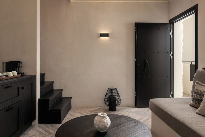 Room 15 of 41