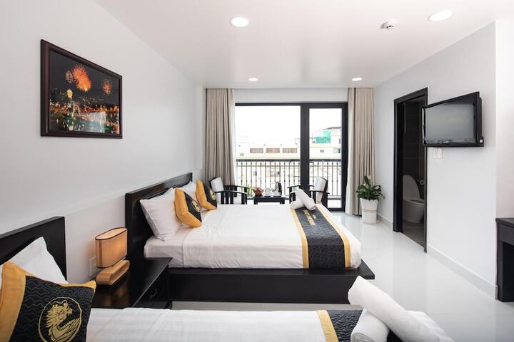 Room 9 of 113