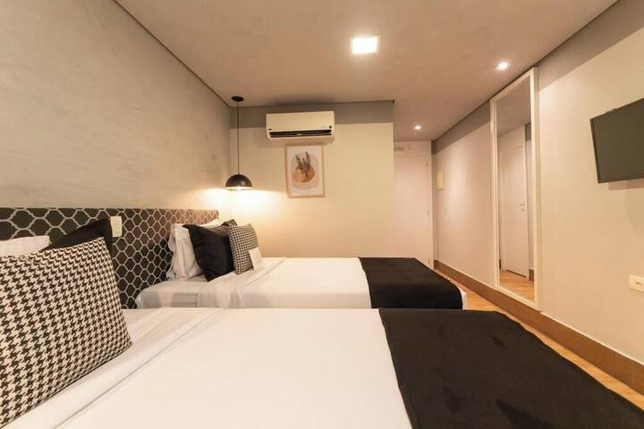 Room 25 of 58