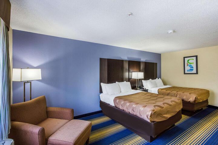 Standard Room, King or Two Doubles (2 of 8)
