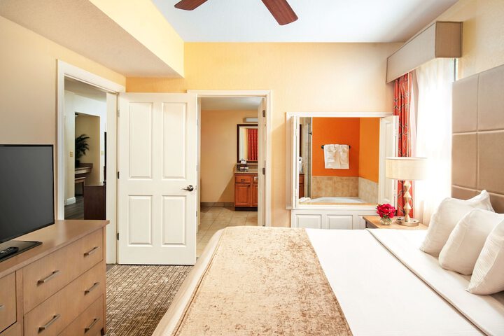 Room 5 of 72