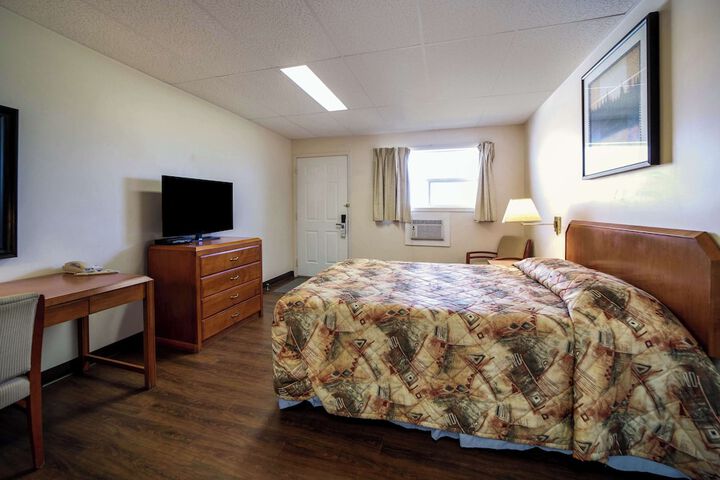 Room 18 of 36