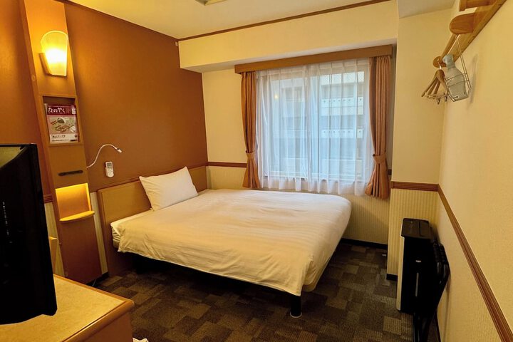 Room 13 of 41