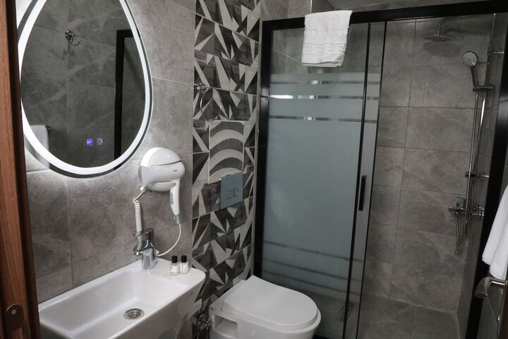Room 18 of 20
