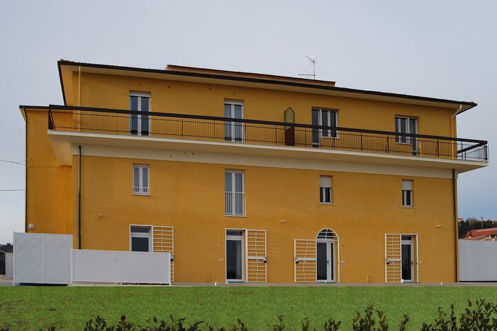 Hotel Exterior 28 of 43