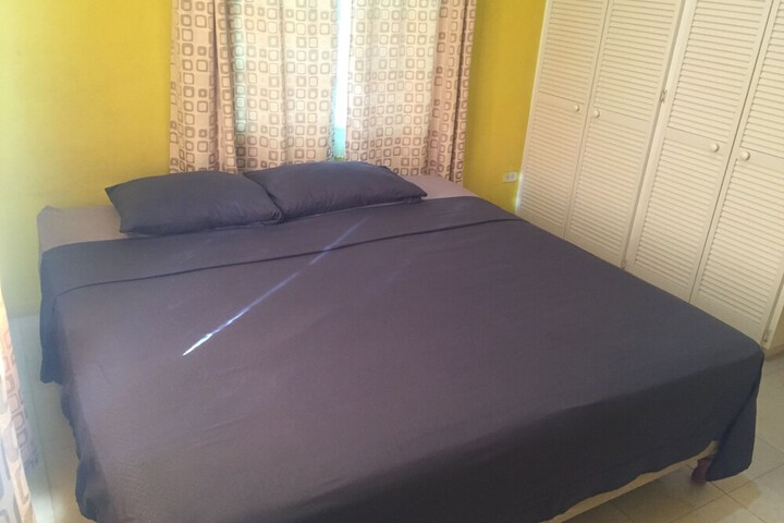 Room 8 of 17