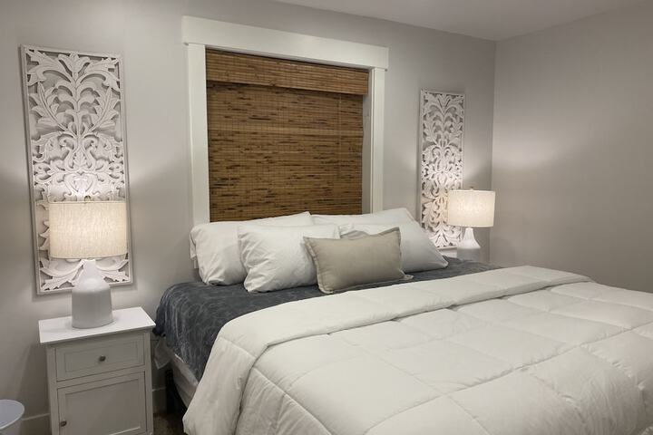 Room 42 of 426