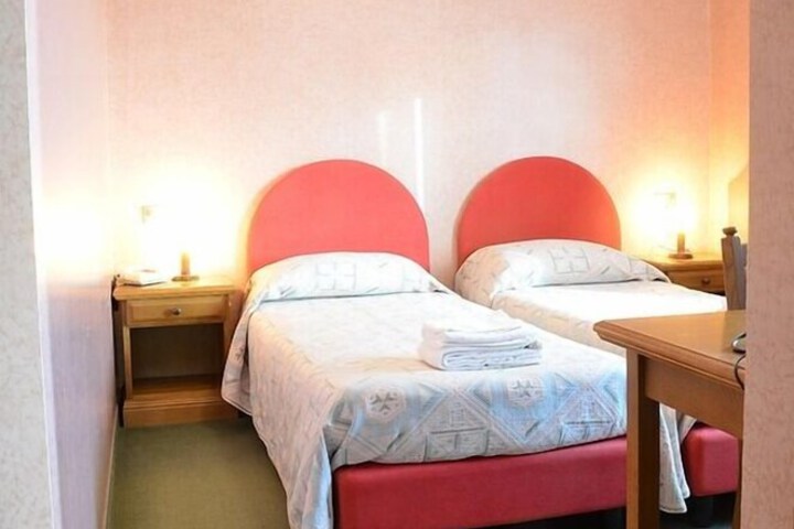 Room 21 of 47