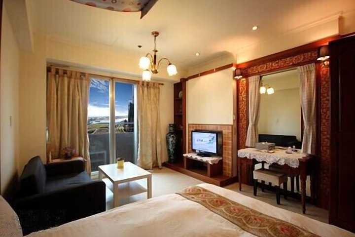 Room 33 of 51