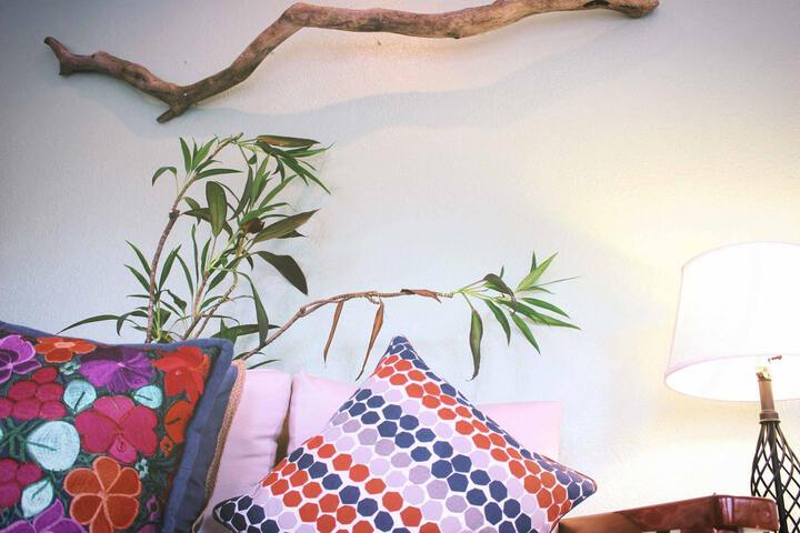 Room 2 of 2