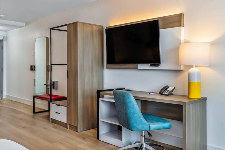 Room 36 of 51