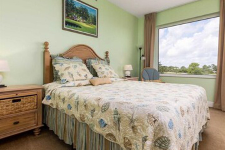 Room 152 of 163