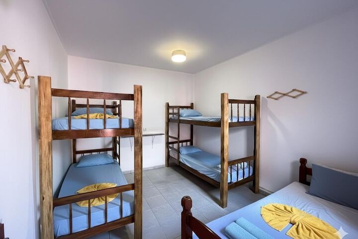 Room 3 of 47