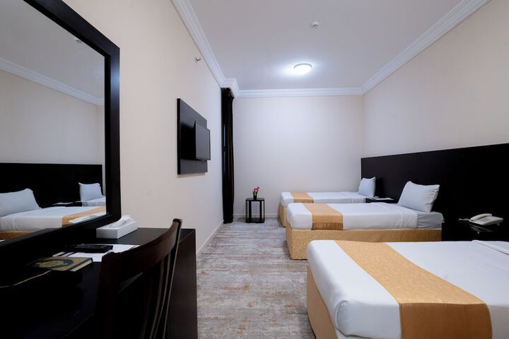 Room 41 of 49