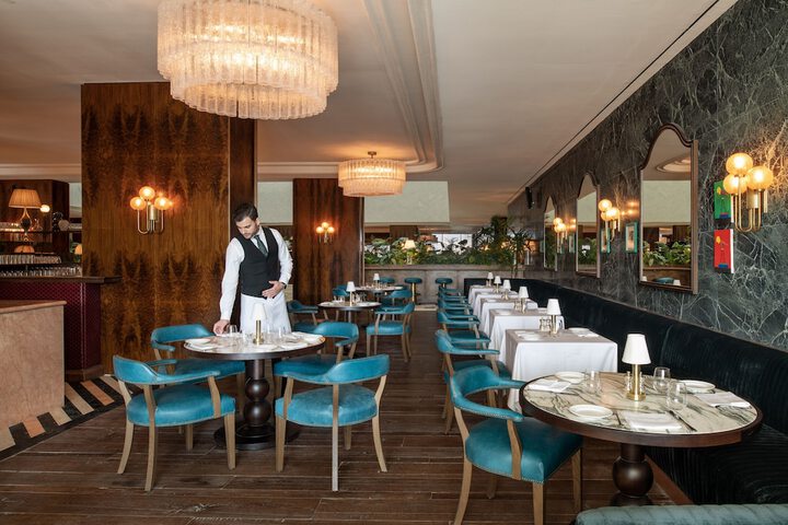 Dining 46 of 60