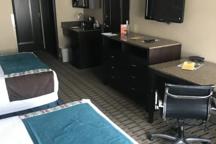 Room 7 of 38