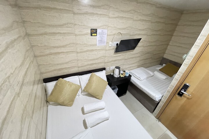 Room 108 of 195
