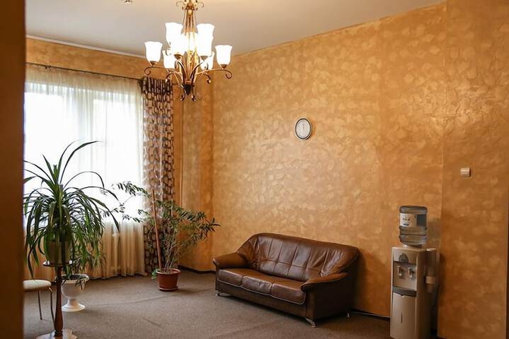 Room 27 of 89