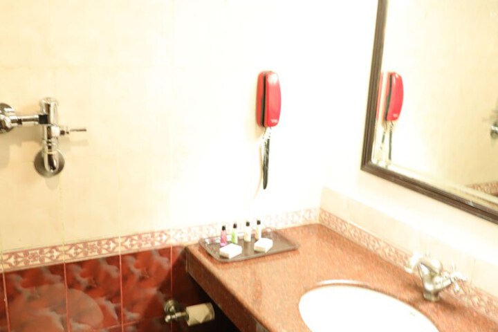 Room 12 of 23
