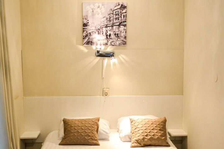 Room 21 of 52