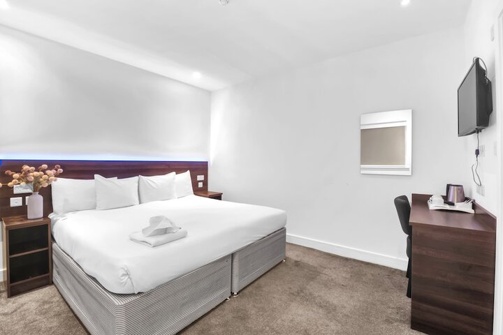 Room 19 of 49