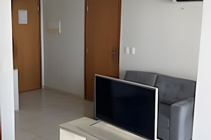 Room 80 of 137