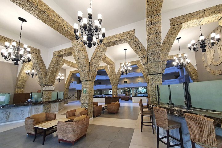 Hotel Interior 7 of 90