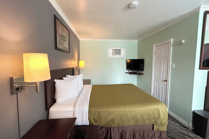 Room 15 of 55