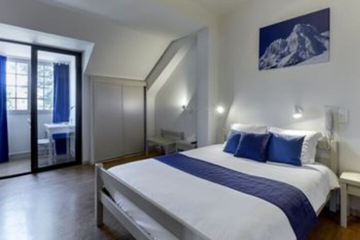 Room 4 of 14