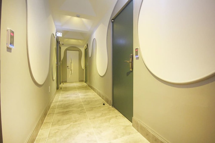 Ballroom/Hall 16 of 48