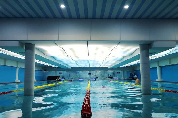 Hotel with Pool
