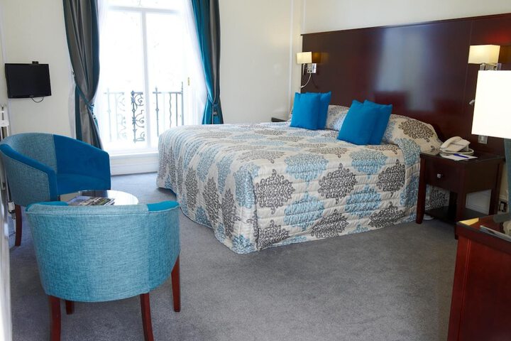 Room 17 of 57
