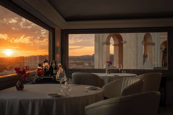 Dining 76 of 114