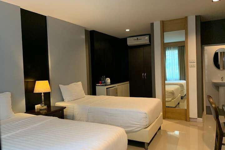 Room 21 of 41