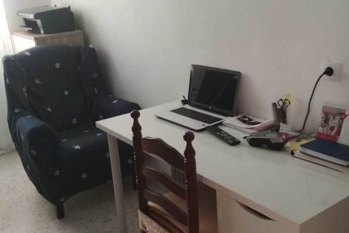 Room 6 of 26
