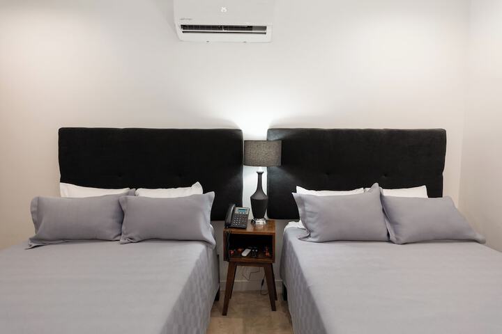 Room 21 of 52