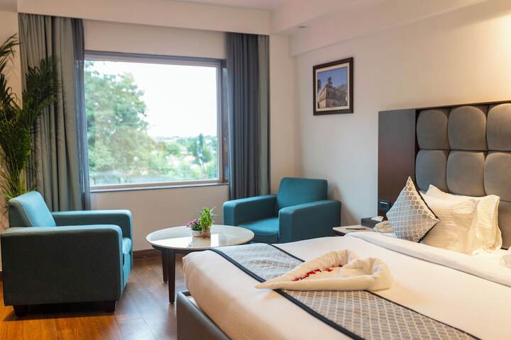 Room 43 of 85