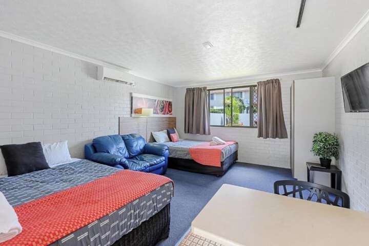 Room 5 of 26