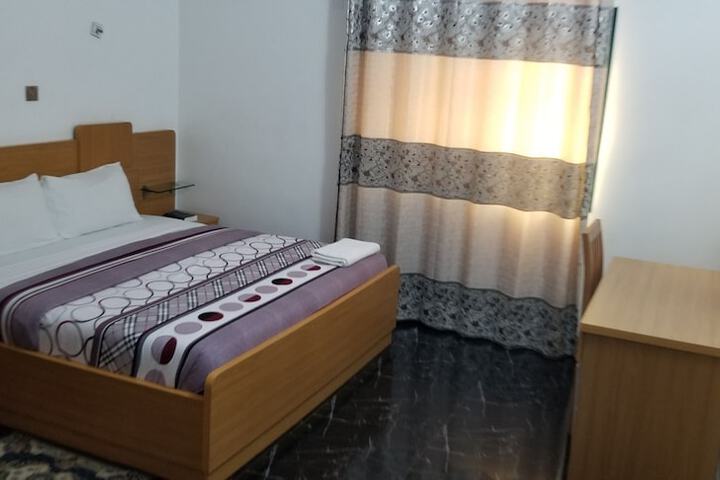 Room 6 of 61