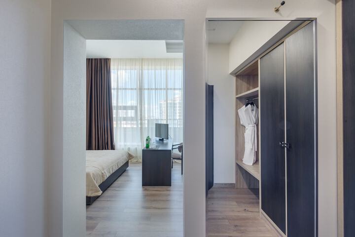 Room 43 of 91
