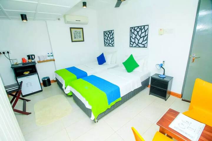 Room 4 of 19