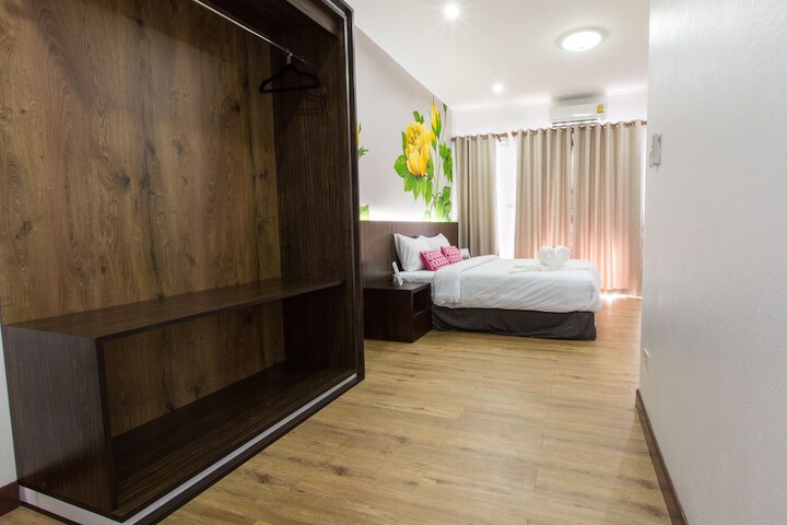 Room 7 of 31