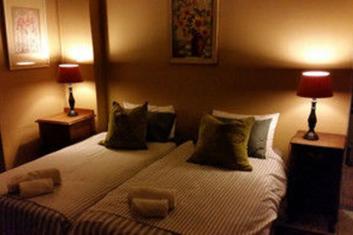 Room 12 of 27