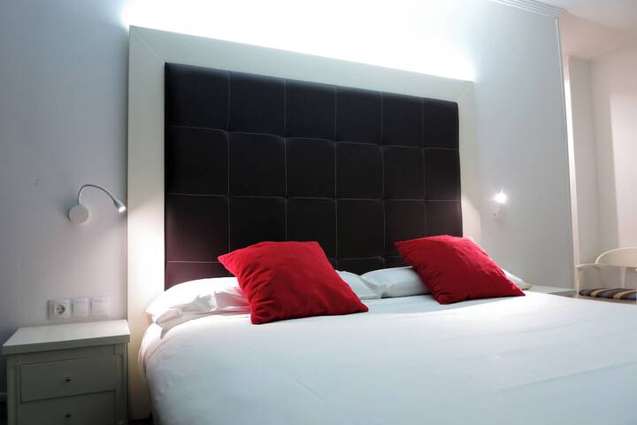 Room 5 of 36